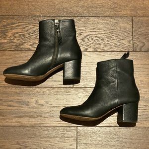 Black leather bootie
